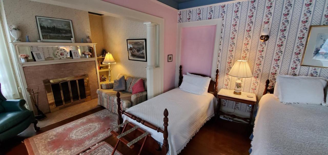 Saravilla Bed & Breakfast Alma Exterior photo